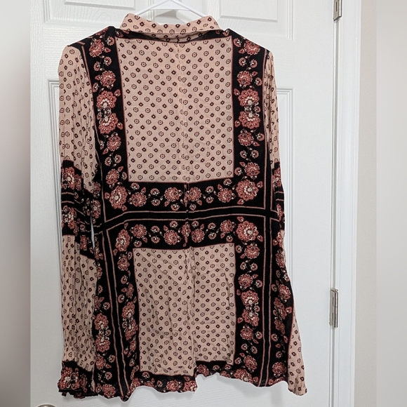 Free People Size Medium Changing Times Printed Tunic, Long Sleeve Boho Blouse - Picture 4 of 13